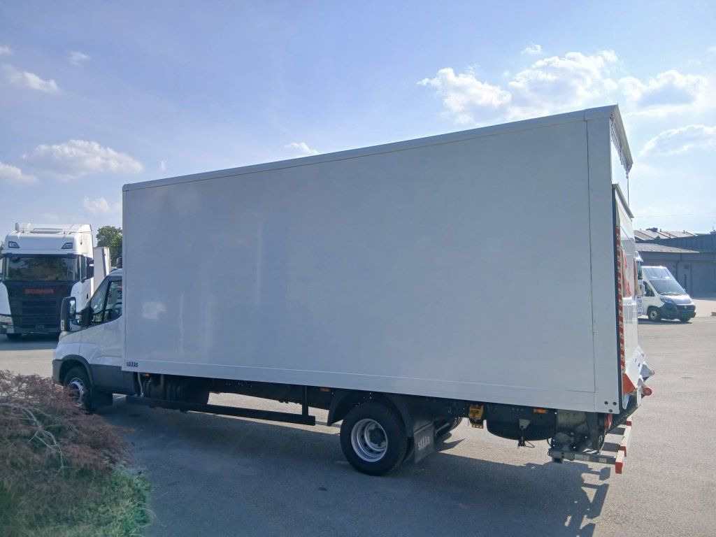 Iveco 72-210 (70C210) - Фургон з закритим кузовом: фото 5 Iveco 72-210 (70C210) - Фургон з закритим кузовом: фото 5