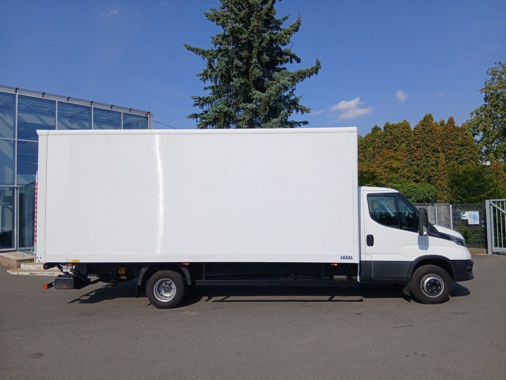 Iveco 72-210 (70C210) - Фургон з закритим кузовом: фото 4 Iveco 72-210 (70C210) - Фургон з закритим кузовом: фото 4