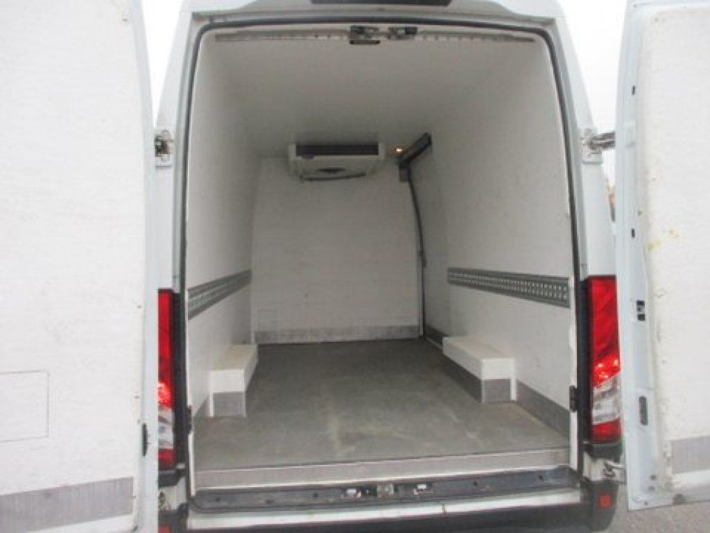 Iveco Daily 35S15V - Суцільнометалевий фургон: фото 3 Iveco Daily 35S15V - Суцільнометалевий фургон: фото 3