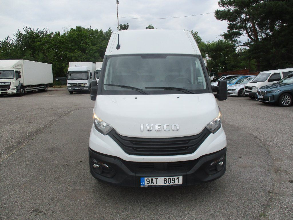 Iveco Daily 35S16 - Суцільнометалевий фургон: фото 2 Iveco Daily 35S16 - Суцільнометалевий фургон: фото 2