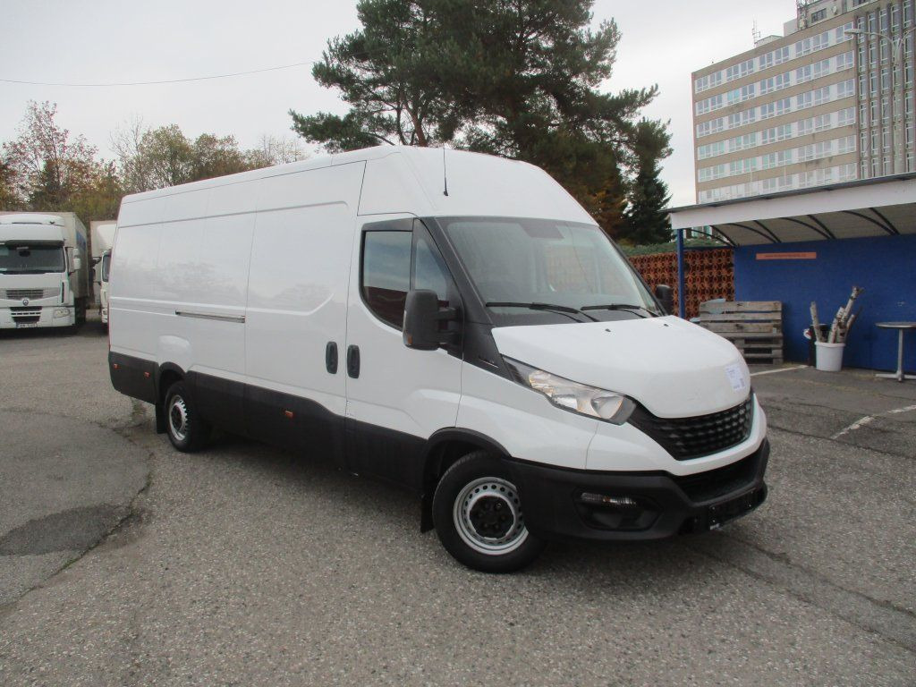 Iveco Daily 35S16 - Суцільнометалевий фургон: фото 2 Iveco Daily 35S16 - Суцільнометалевий фургон: фото 2