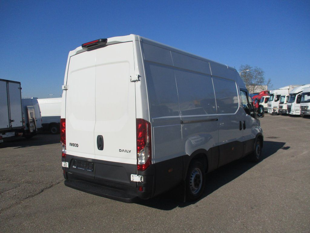 Iveco Daily 35S16 - Суцільнометалевий фургон: фото 5 Iveco Daily 35S16 - Суцільнометалевий фургон: фото 5