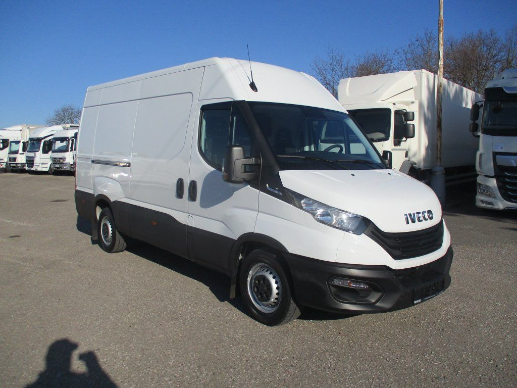 Iveco Daily 35S16 - Суцільнометалевий фургон: фото 1 Iveco Daily 35S16 - Суцільнометалевий фургон: фото 1