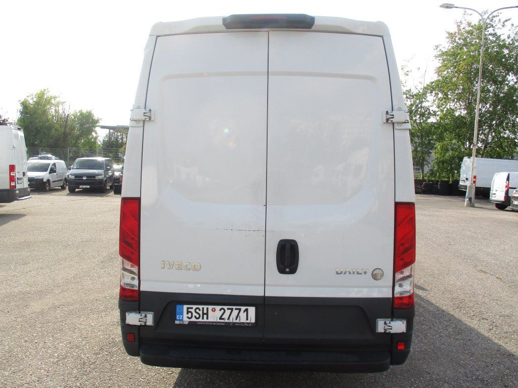 Iveco Daily 35S16 - Суцільнометалевий фургон: фото 5 Iveco Daily 35S16 - Суцільнометалевий фургон: фото 5