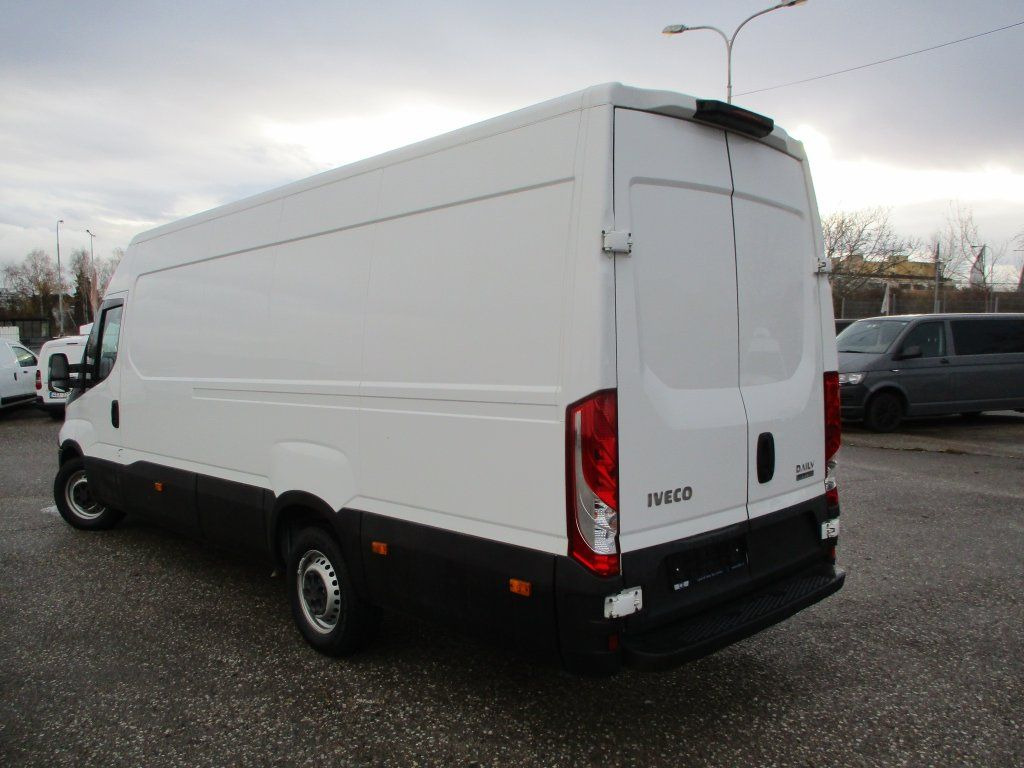 Iveco Daily 35S16 Hi Matic - Суцільнометалевий фургон: фото 4 Iveco Daily 35S16 Hi Matic - Суцільнометалевий фургон: фото 4