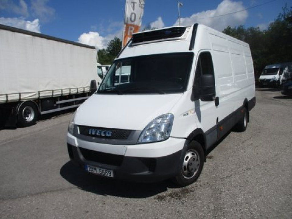 Iveco Daily 50C15 Carrier  350 - Фургон-рефрижератор: фото 2 Iveco Daily 50C15 Carrier  350 - Фургон-рефрижератор: фото 2