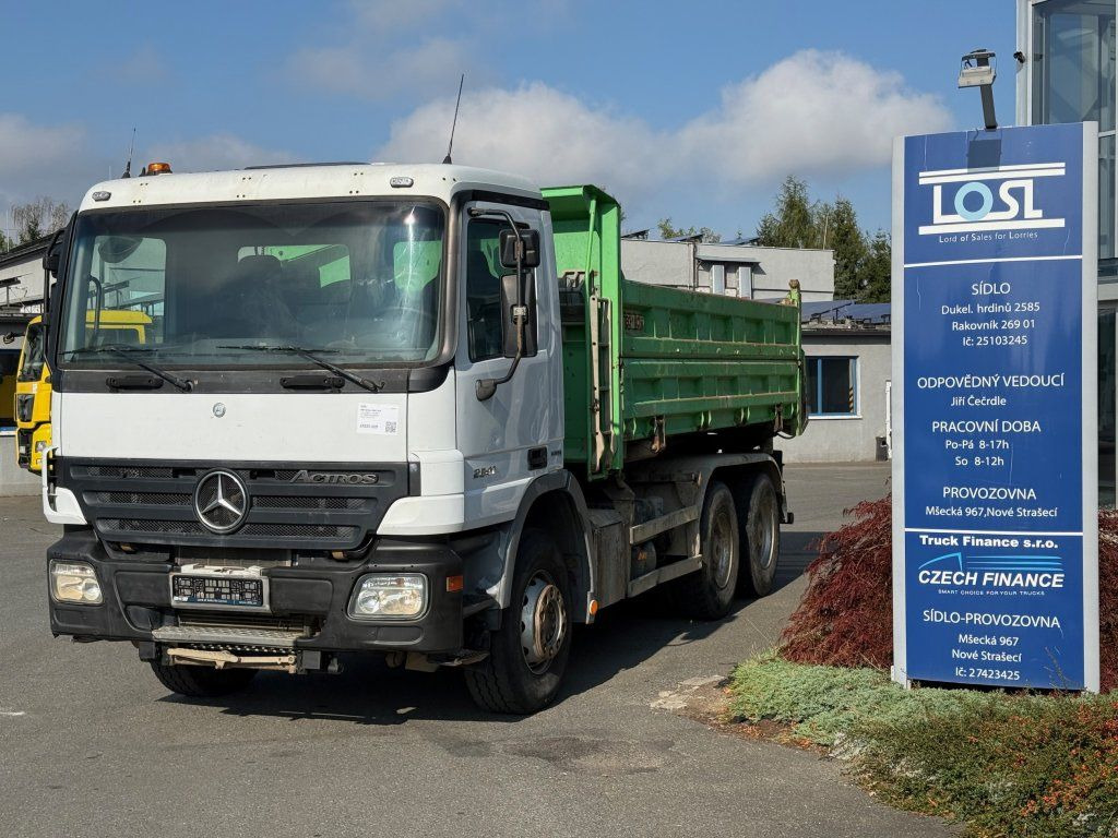Mercedes-Benz 2641 Actros 6x4 EURO 4 - Самоскид вантажівка: фото 1 Mercedes-Benz 2641 Actros 6x4 EURO 4 - Самоскид вантажівка: фото 1