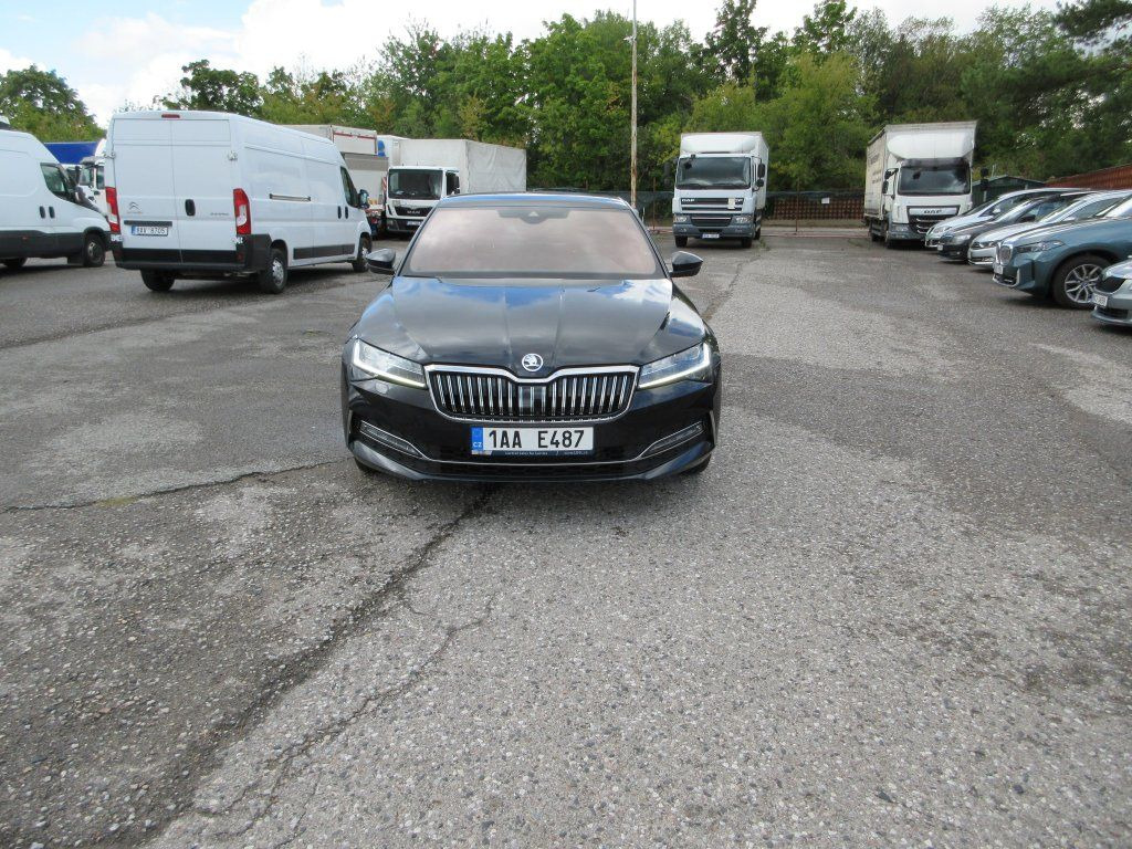 Skoda 2.0 Tdi 147kW L&K 4x4 Dsg - Седан: фото 3 Skoda 2.0 Tdi 147kW L&K 4x4 Dsg - Седан: фото 3