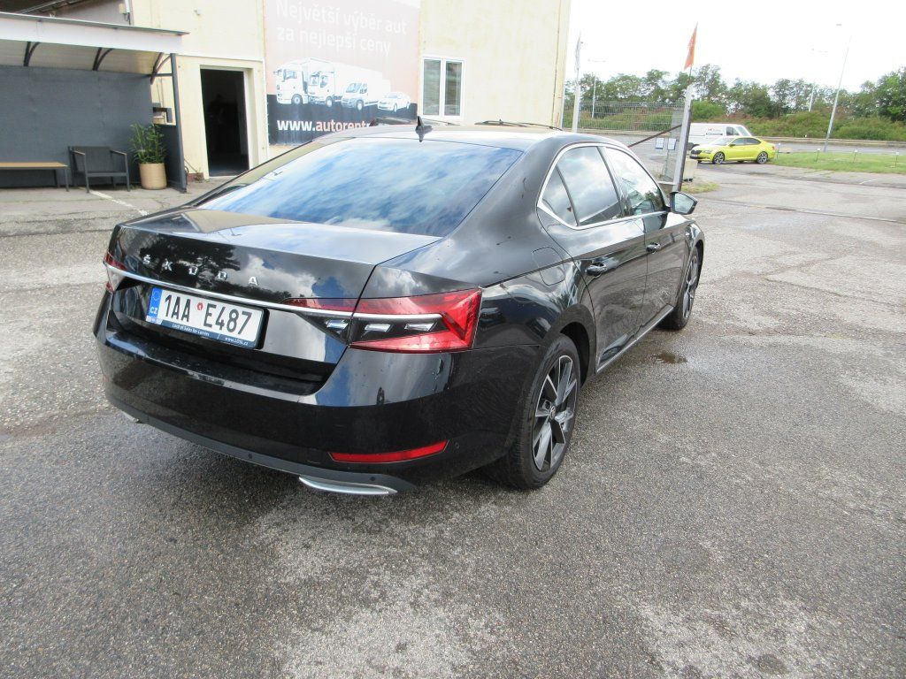 Skoda 2.0 Tdi 147kW L&K 4x4 Dsg - Седан: фото 4 Skoda 2.0 Tdi 147kW L&K 4x4 Dsg - Седан: фото 4