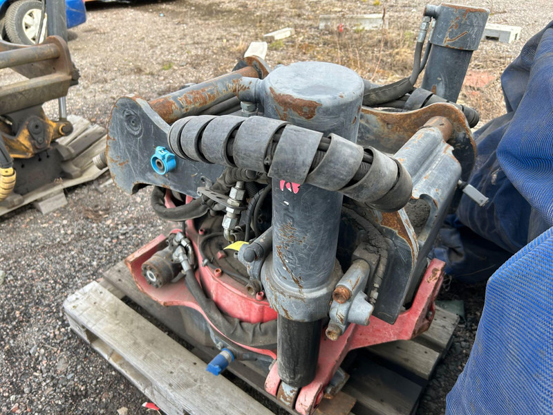 ROTOTILT R8 - Навісне обладнання в категорії Будівельна техніка: фото 2 ROTOTILT R8 - Навісне обладнання в категорії Будівельна техніка: фото 2