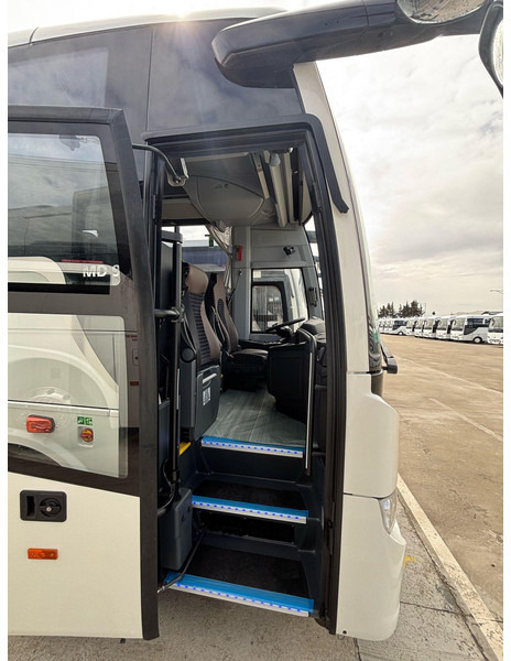 Temsa MD9 / 34+1+1 ISTUMAPAIKKAA / ILMASTOINTI / WC / WEBASTO / JÄÄKAAPPI - Туристичний автобус: фото 4 Temsa MD9 / 34+1+1 ISTUMAPAIKKAA / ILMASTOINTI / WC / WEBASTO / JÄÄKAAPPI - Туристичний автобус: фото 4