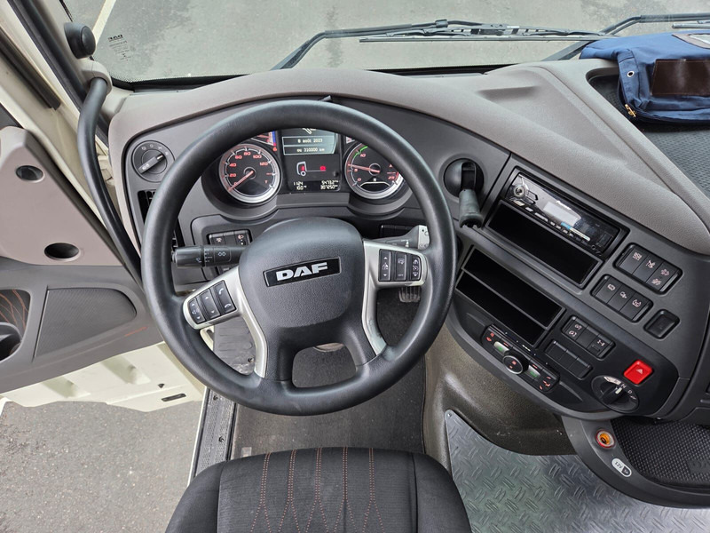 DAF XF 450 - auto-école - Тентована вантажівка: фото 5 DAF XF 450 - auto-école - Тентована вантажівка: фото 5