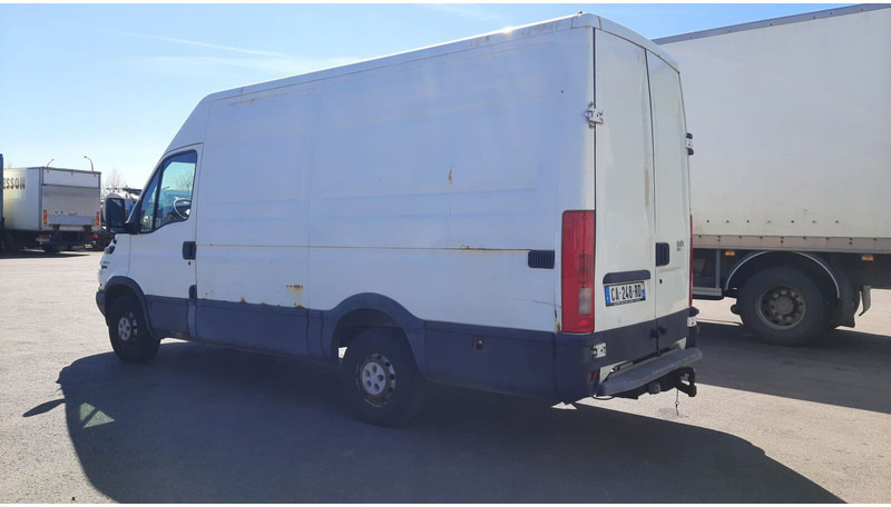 Iveco Daily 35S12 - Суцільнометалевий фургон: фото 5 Iveco Daily 35S12 - Суцільнометалевий фургон: фото 5