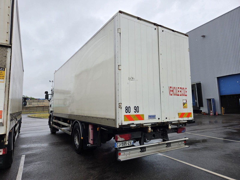 Scania R360 - Вантажівка з закритим кузовом: фото 2 Scania R360 - Вантажівка з закритим кузовом: фото 2
