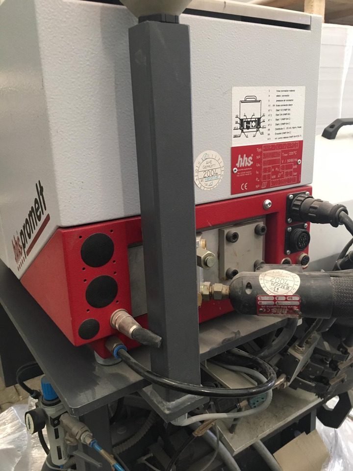 Baumer HHS hotmelt gluing system with C 1100-8 controller and hotmelt tank HHS HMP-04-1x2-PDE - Фальцювальна машина: фото 5 Baumer HHS hotmelt gluing system with C 1100-8 controller and hotmelt tank HHS HMP-04-1x2-PDE - Фальцювальна машина: фото 5