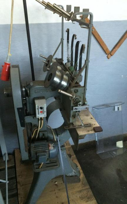 Bostitch M 17 multi head wire stitching machine - Друкарське обладнання: фото 3 Bostitch M 17 multi head wire stitching machine - Друкарське обладнання: фото 3