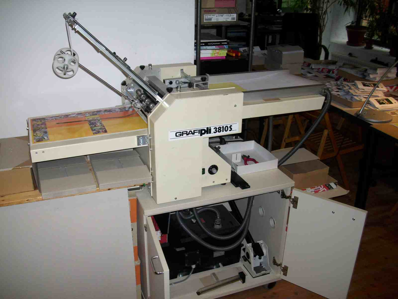 Grafipli 3810 S folding machine - Фальцювальна машина: фото 2 Grafipli 3810 S folding machine - Фальцювальна машина: фото 2