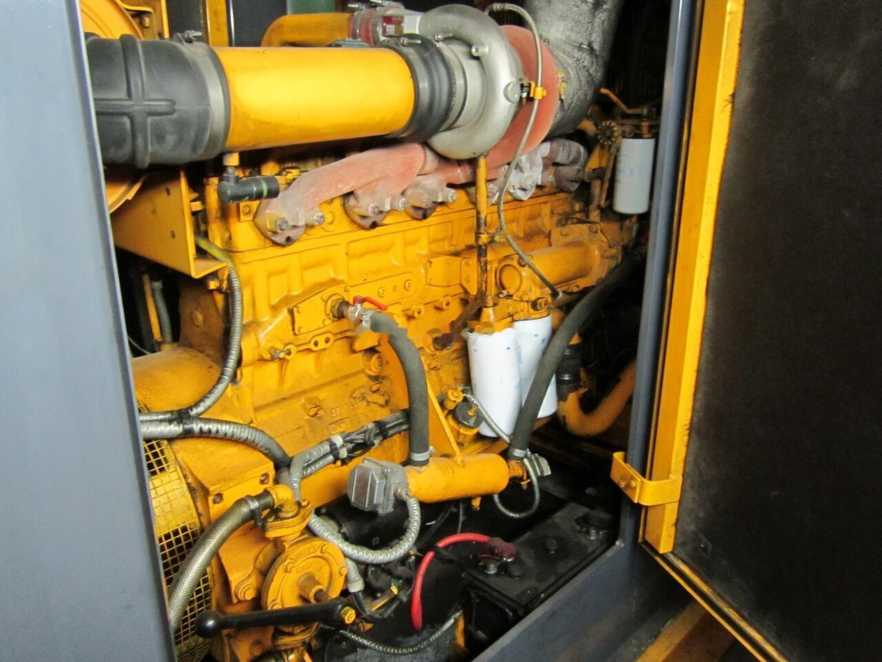 SDMO 330 kVa Cummins NT855-G6 - Електричний генератор: фото 4 SDMO 330 kVa Cummins NT855-G6 - Електричний генератор: фото 4