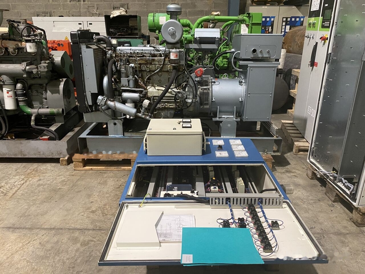 SDMO 70 kVa Perkins diesel - Електричний генератор: фото 1 SDMO 70 kVa Perkins diesel - Електричний генератор: фото 1