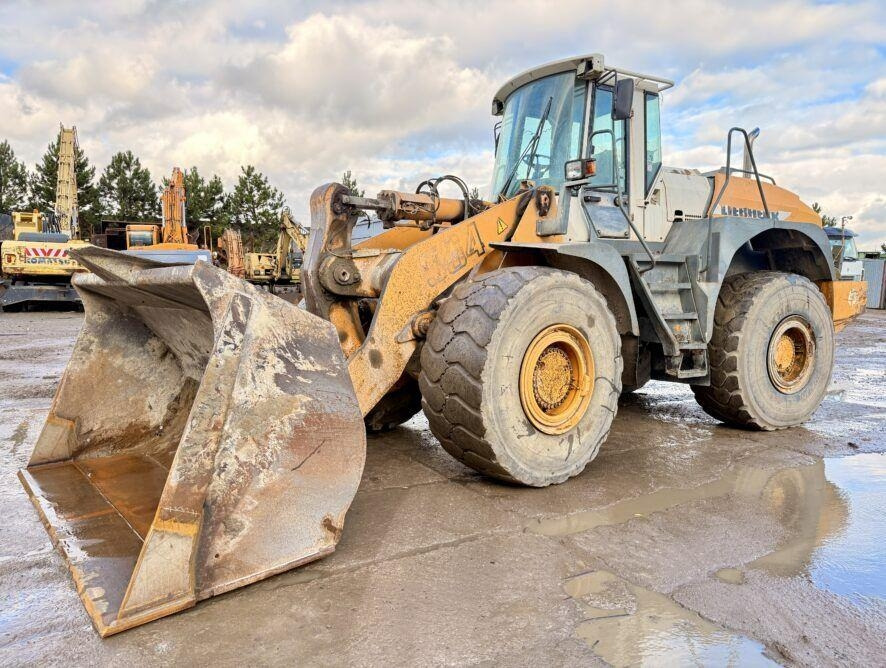 Liebherr L564 - Колісний навантажувач: фото 3 Liebherr L564 - Колісний навантажувач: фото 3