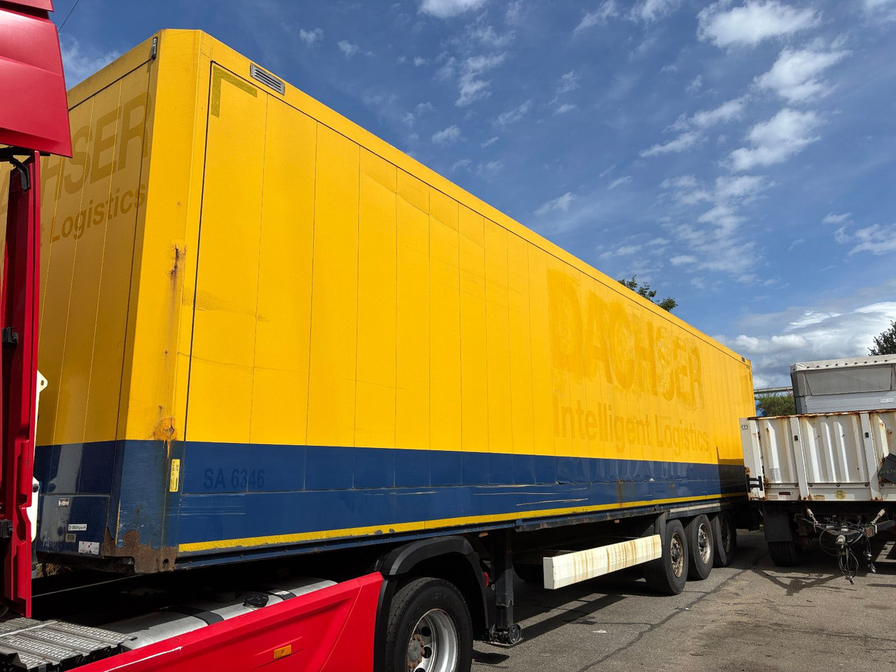 Krone SD Textilkoffer/Luft/Scheibe - Закритий кузов напівпричіп: фото 1 Krone SD Textilkoffer/Luft/Scheibe - Закритий кузов напівпричіп: фото 1