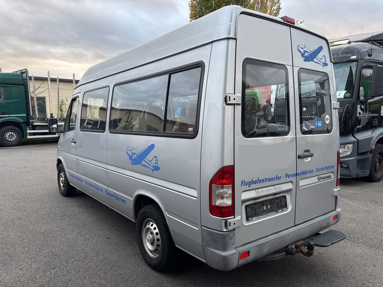Mercedes-Benz 211 CDI 9 Sitze - Пасажирський фургон: фото 3 Mercedes-Benz 211 CDI 9 Sitze - Пасажирський фургон: фото 3