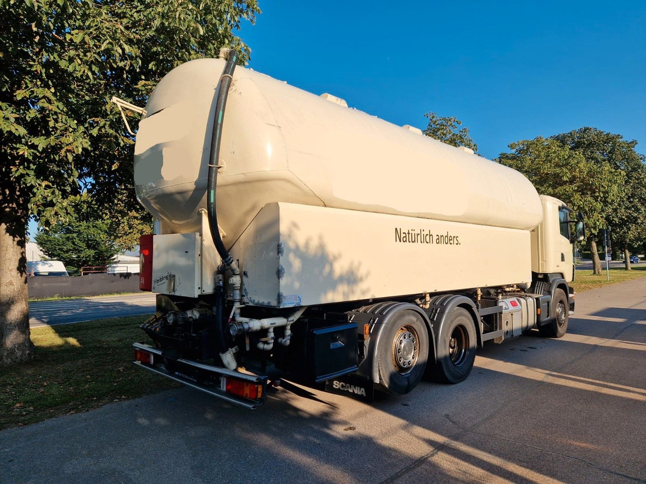 Scania R440 31m³ SILO 4 Kammer/Retarder/Kompressor/Lift - Вантажівка цистерна: фото 3 Scania R440 31m³ SILO 4 Kammer/Retarder/Kompressor/Lift - Вантажівка цистерна: фото 3