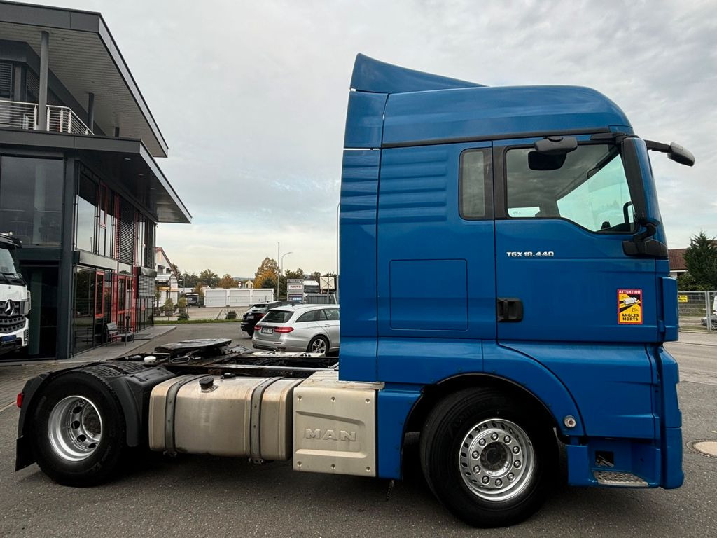 MAN TGX 18.440 480 Retarder/2 Tanks MAN TGX 18.440 480 Retarder/2 Tanks - Тягач: фото 3 MAN TGX 18.440 480 Retarder/2 Tanks MAN TGX 18.440 480 Retarder/2 Tanks - Тягач: фото 3