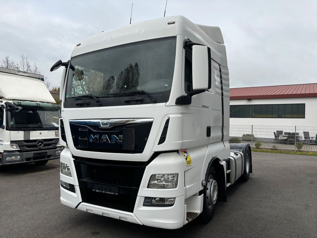 MAN TGX 18.440 480 Retarder/NAVI/2 Tanks/Standheiz MAN TGX 18.440 480 Retarder/NAVI/2 Tanks/Standheiz - Тягач: фото 2 MAN TGX 18.440 480 Retarder/NAVI/2 Tanks/Standheiz MAN TGX 18.440 480 Retarder/NAVI/2 Tanks/Standheiz - Тягач: фото 2