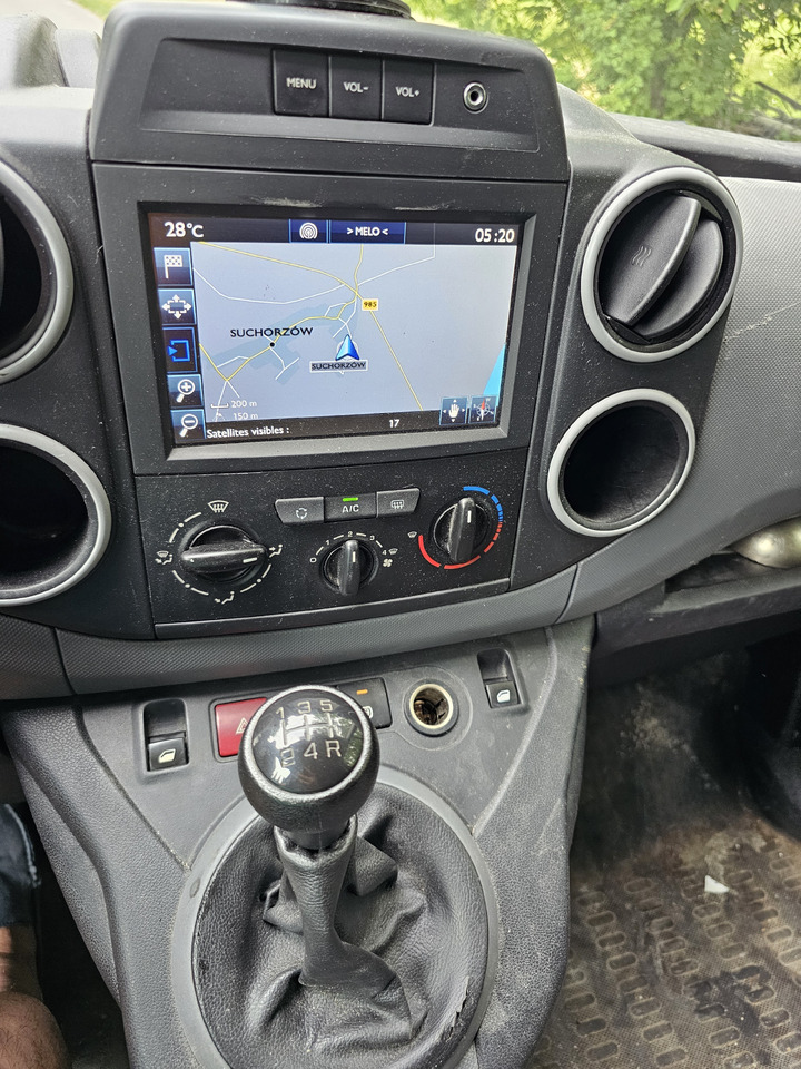 PEUGEOT PARTNER LONG CHLODNIA MROZNIA CARRIER KLIMA NAVI EURO6 - Фургон-рефрижератор: фото 3 PEUGEOT PARTNER LONG CHLODNIA MROZNIA CARRIER KLIMA NAVI EURO6 - Фургон-рефрижератор: фото 3