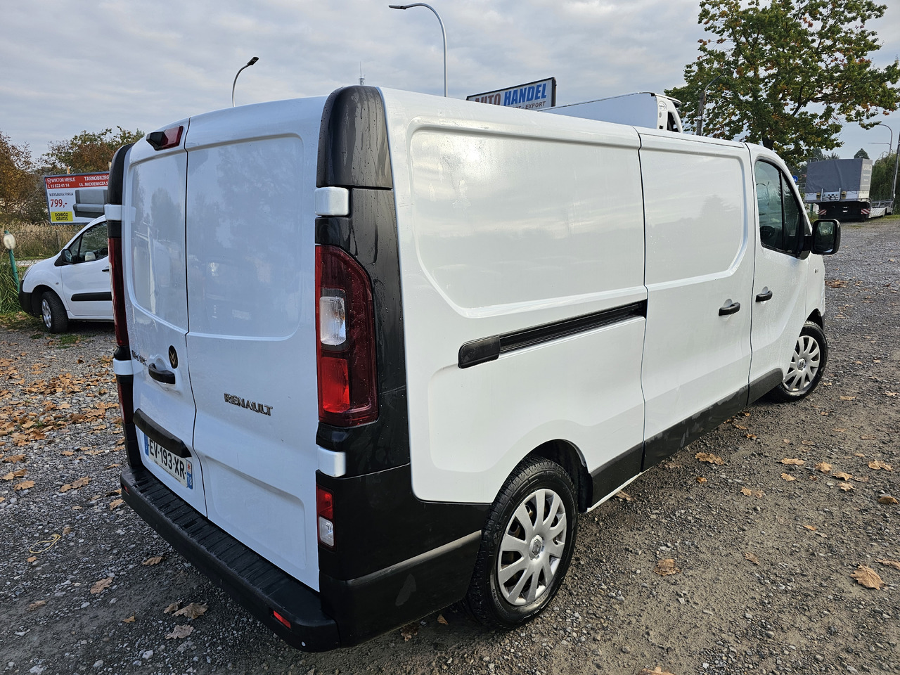 RENAULT TRAFIC MAXI LONG CHLODNIA MROZNIA CARRIER+230V KLIMA NAVI KAMERA EURO6 - Фургон-рефрижератор: фото 5 RENAULT TRAFIC MAXI LONG CHLODNIA MROZNIA CARRIER+230V KLIMA NAVI KAMERA EURO6 - Фургон-рефрижератор: фото 5
