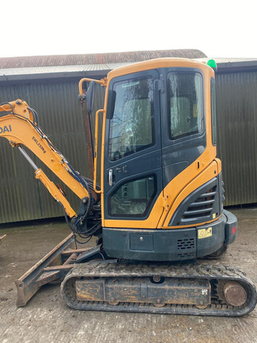 2017 Hyundai R25Z-9AK - Екскаватор: фото 1 2017 Hyundai R25Z-9AK - Екскаватор: фото 1