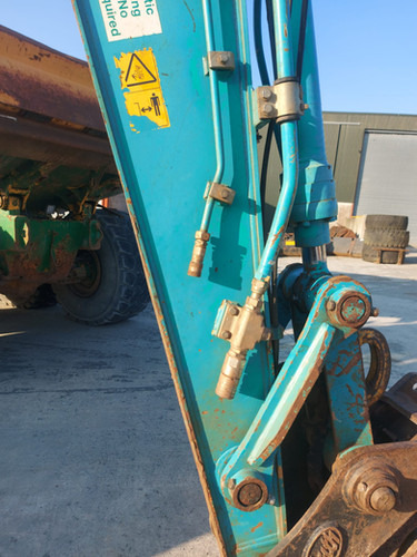 2017 Kobelco SK140SR LC-5 - Екскаватор: фото 4 2017 Kobelco SK140SR LC-5 - Екскаватор: фото 4