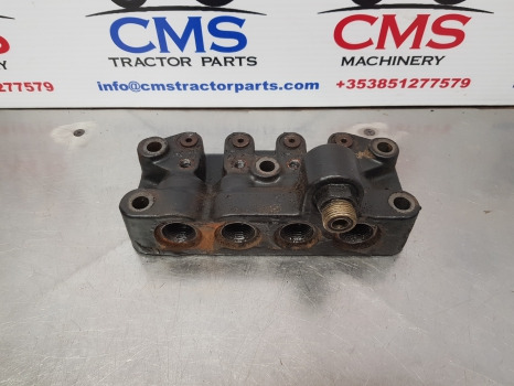 Case 5140, 5000 Series, 5240 Transmission Valve Body 1986629c1, 1986644c1 - Трансмісія: фото 1 Case 5140, 5000 Series, 5240 Transmission Valve Body 1986629c1, 1986644c1 - Трансмісія: фото 1