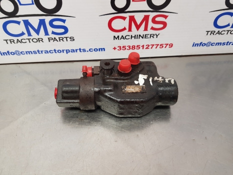 Case 5140, 5130, 5120, 5150trailer Brake Valve 142847a1, 1335206c1, 1335206c2 - Трансмісія: фото 1 Case 5140, 5130, 5120, 5150trailer Brake Valve 142847a1, 1335206c1, 1335206c2 - Трансмісія: фото 1