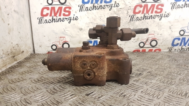 Case Maxxum Mx, Magnum 7000 Series Mx110 Hydraulic Hitch Valve Body 199107a1 - Гідравлічний клапан в категорії Трактори: фото 2 Case Maxxum Mx, Magnum 7000 Series Mx110 Hydraulic Hitch Valve Body 199107a1 - Гідравлічний клапан в категорії Трактори: фото 2