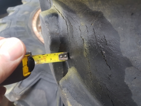 Case Rear Wheel And Tyre 13.6r38 - Колесо в категорії Трактори: фото 3 Case Rear Wheel And Tyre 13.6r38 - Колесо в категорії Трактори: фото 3
