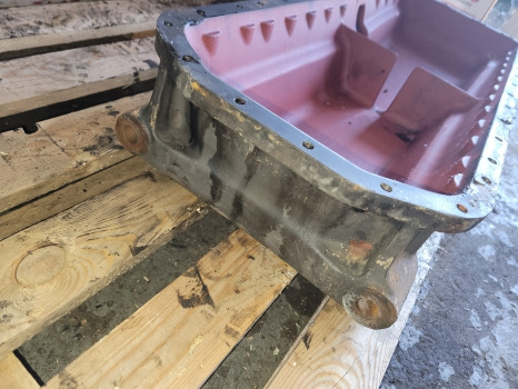 Claas Ares 600 Series 656rc Engine Oil Sump, Pan 6005026665, R125588, R504326 - Двигун та запчастини: фото 3 Claas Ares 600 Series 656rc Engine Oil Sump, Pan 6005026665, R125588, R504326 - Двигун та запчастини: фото 3