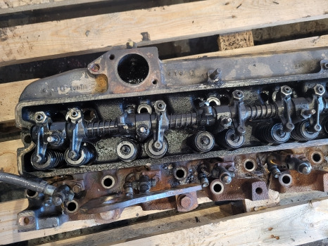Claas Ares 656 John Deere 6810 Engine Cylinder Head R121608, 6005021490, Re57489 - Головка блоку: фото 3 Claas Ares 656 John Deere 6810 Engine Cylinder Head R121608, 6005021490, Re57489 - Головка блоку: фото 3