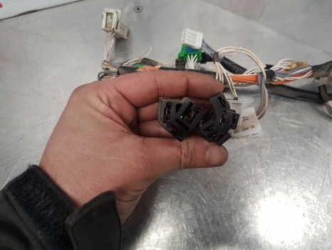 Кабелі/ Дроти в категорії Трактори Claas Arion 640, 950, 900, 880, Axion 500,600 Wiring Loom 0026075263, 0026075261: фото 8