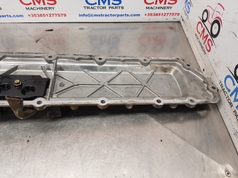 Claas Arion 640 Cylinder Head Cover Re555026, R534193, R534105, 0011464770 - Головка блоку в категорії Трактори: фото 5 Claas Arion 640 Cylinder Head Cover Re555026, R534193, R534105, 0011464770 - Головка блоку в категорії Трактори: фото 5