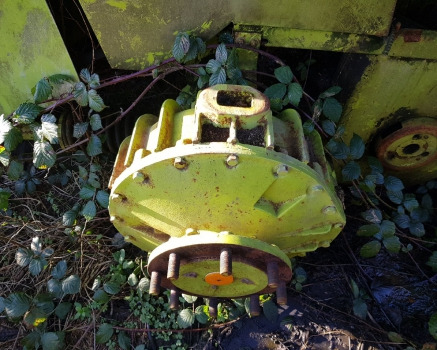 Claas Dominator 86 Front Axle Hub Lhs Complete 197344.2 - Передня вісь: фото 1 Claas Dominator 86 Front Axle Hub Lhs Complete 197344.2 - Передня вісь: фото 1