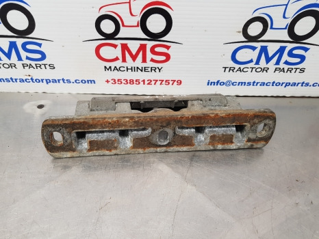 Deutz Agrotron M620, M, 6 Bonnet, Hood Hinge Support Assy 0.013.0881.0/40 - Кузов і екстер'єр: фото 3 Deutz Agrotron M620, M, 6 Bonnet, Hood Hinge Support Assy 0.013.0881.0/40 - Кузов і екстер'єр: фото 3