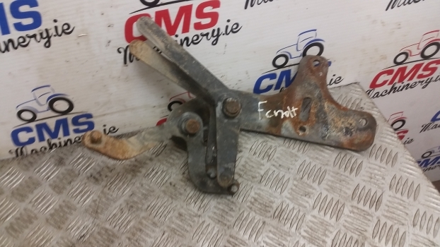 Fendt 412 Vario Spool Valves Levers - Гідравлічний клапан в категорії Трактори: фото 3 Fendt 412 Vario Spool Valves Levers - Гідравлічний клапан в категорії Трактори: фото 3