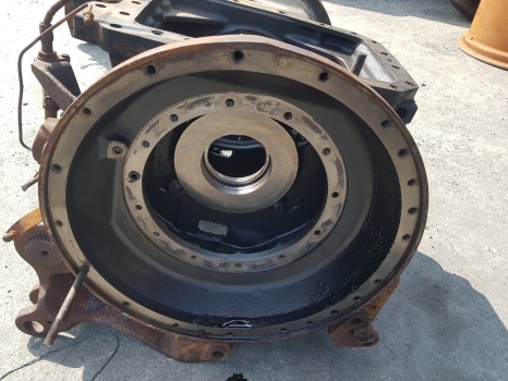 Fendt 818 Rear Axle Centre Housing Cross Shaft Arm 718150050023, F718150050021 - Задня вісь: фото 3 Fendt 818 Rear Axle Centre Housing Cross Shaft Arm 718150050023, F718150050021 - Задня вісь: фото 3