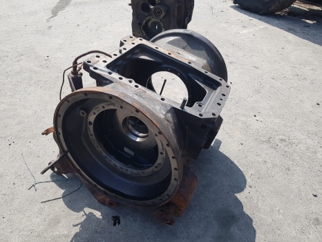 Fendt 818 Rear Axle Centre Housing Cross Shaft Arm 718150050023, F718150050021 - Задня вісь: фото 2 Fendt 818 Rear Axle Centre Housing Cross Shaft Arm 718150050023, F718150050021 - Задня вісь: фото 2