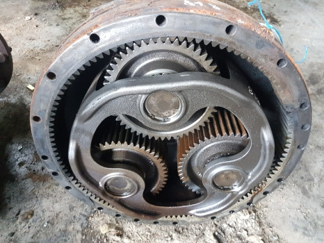 Fendt 818 Rear Half Axle Complete 718150151113, 718150151043, 737150150051 - Задня вісь: фото 2 Fendt 818 Rear Half Axle Complete 718150151113, 718150151043, 737150150051 - Задня вісь: фото 2