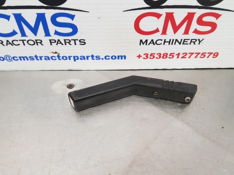 Fiat 130-90, 140-90, 115-90, 180-90, 160-90 Cab Handle Knob 5114837 - Кабіна й інтер'єр: фото 1 Fiat 130-90, 140-90, 115-90, 180-90, 160-90 Cab Handle Knob 5114837 - Кабіна й інтер'єр: фото 1