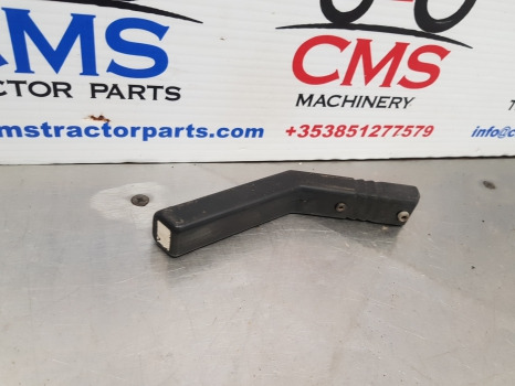 Fiat 130-90, 140-90, 115-90, 180-90, 160-90 Cab Handle Knob 5114837 - Кабіна й інтер'єр: фото 2 Fiat 130-90, 140-90, 115-90, 180-90, 160-90 Cab Handle Knob 5114837 - Кабіна й інтер'єр: фото 2
