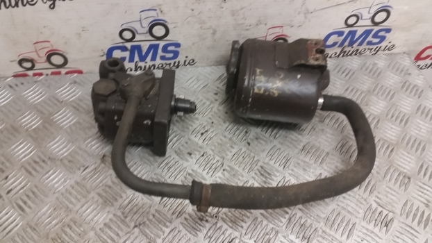 Fiat Tractor 980 Hydraulic Power Steering Pump With Rezervoir 5129481, 87569205 - Насос гідропідсилювача в категорії Трактори: фото 1 Fiat Tractor 980 Hydraulic Power Steering Pump With Rezervoir 5129481, 87569205 - Насос гідропідсилювача в категорії Трактори: фото 1